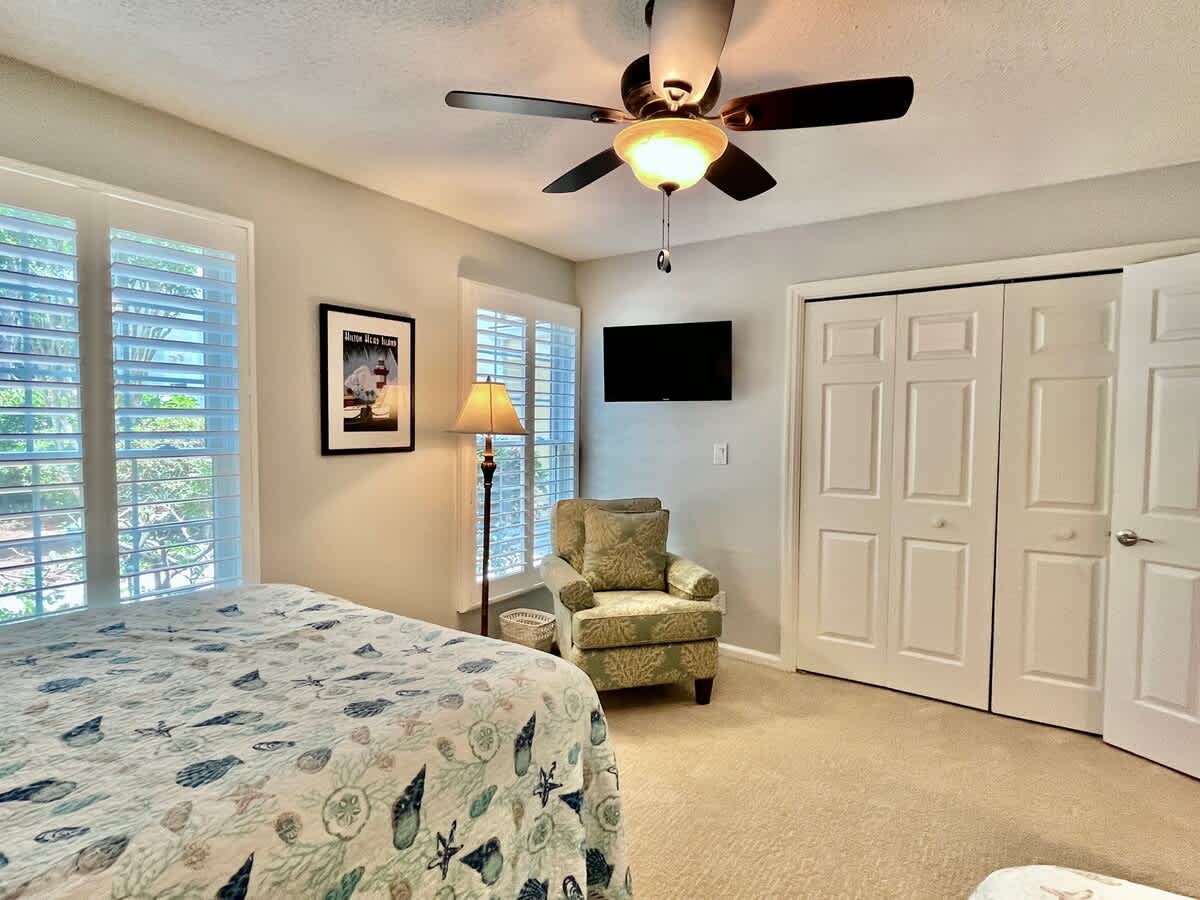 Queen and Twin Room
