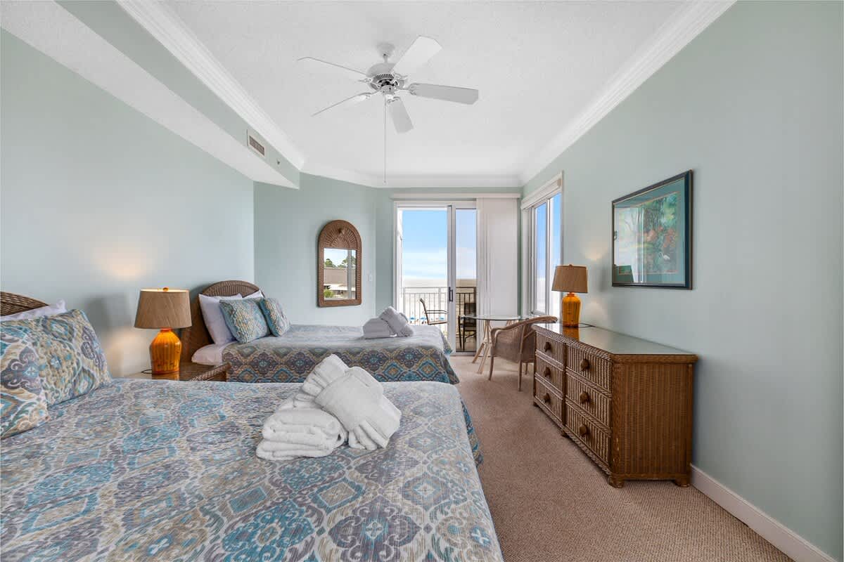 Guest Bedroom Suite with 2 Queens