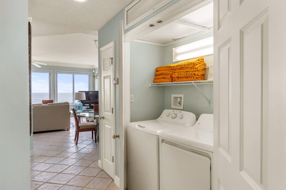 Laundry with Full Washer/Dryer