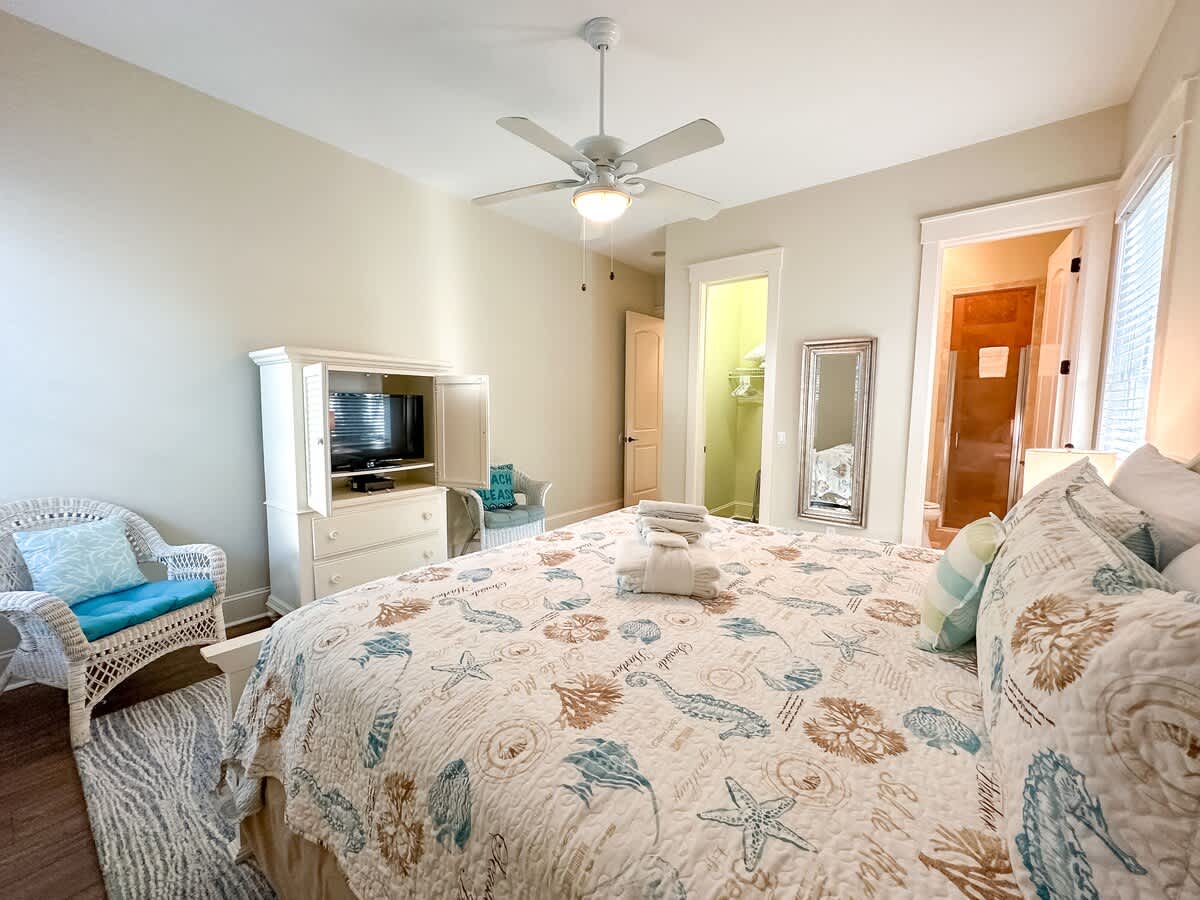 Downstairs King Suite