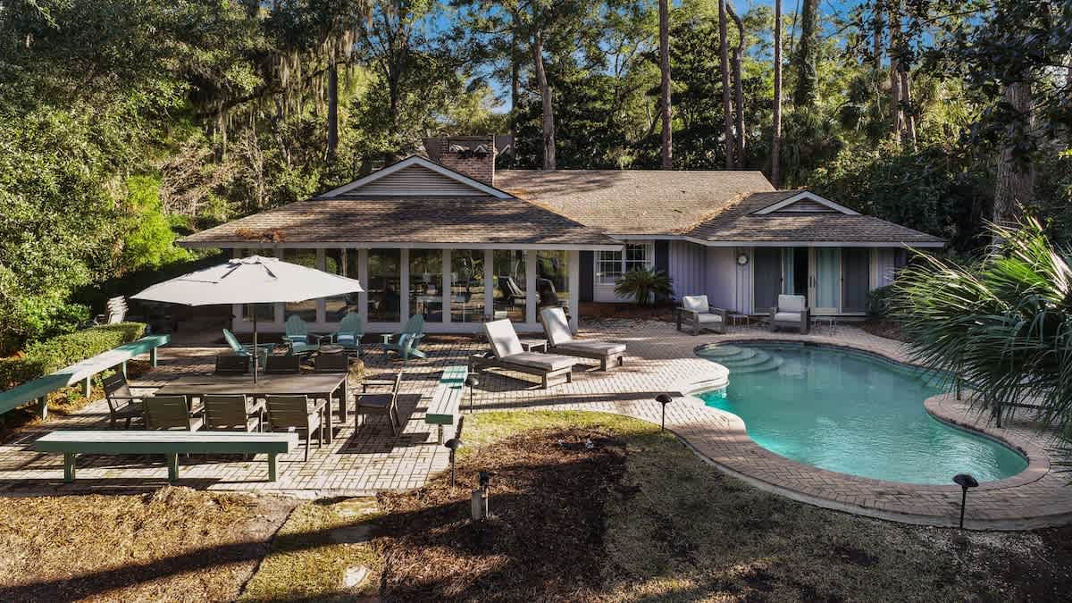 17 Baynard Cove Road