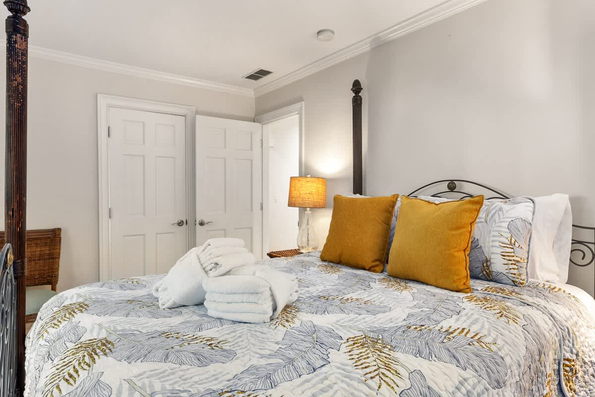 Queen Bedroom Suite