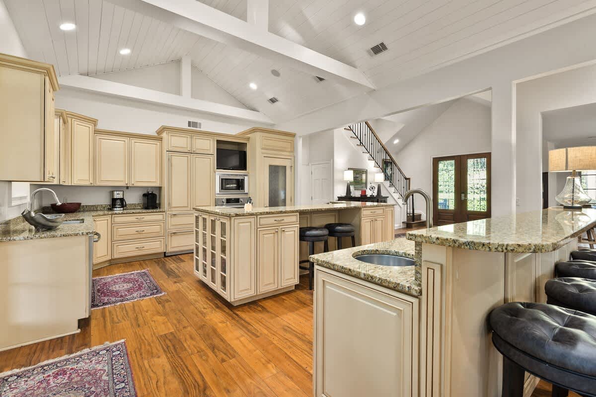 Gourmet Kitchen