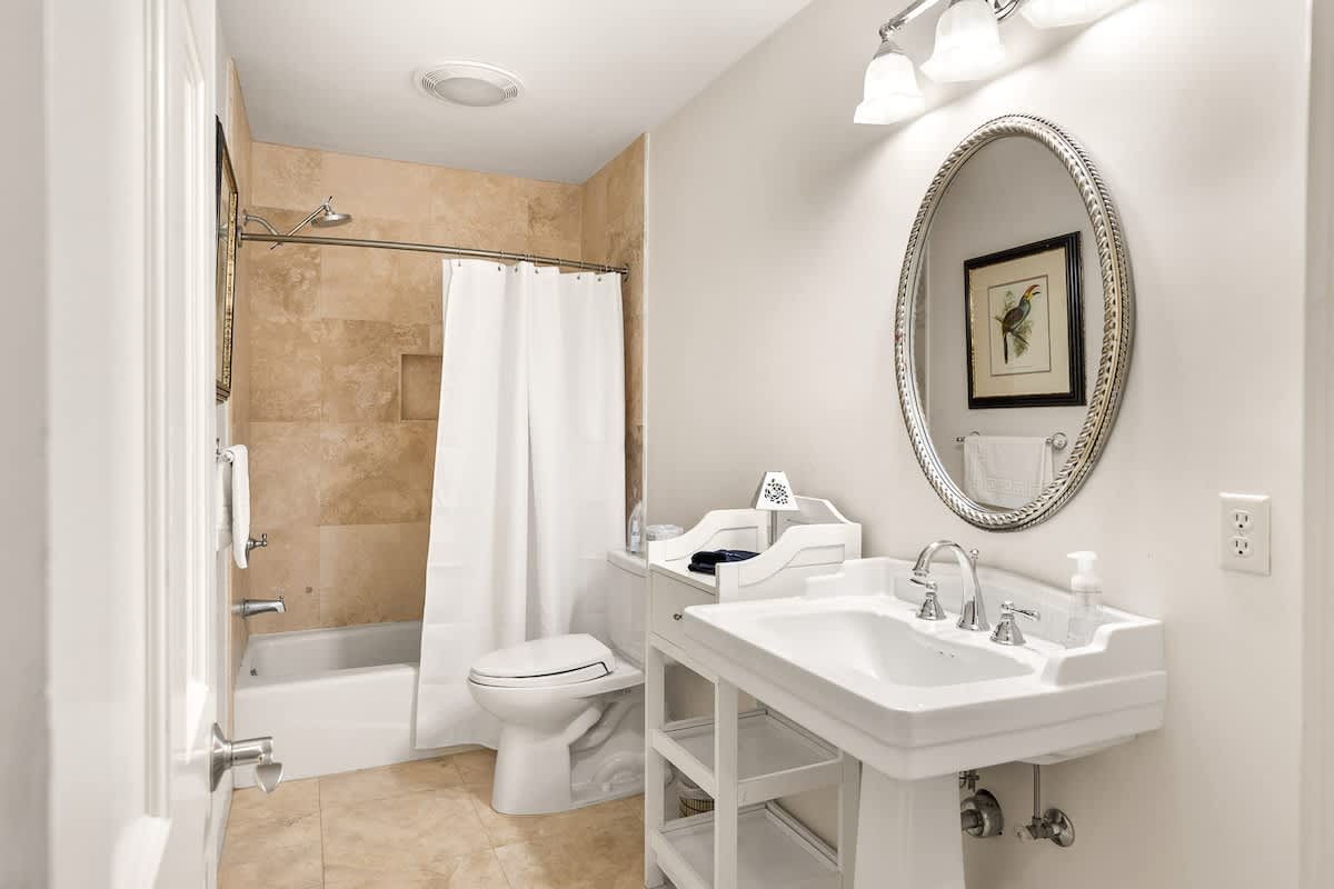 Hall Bath with Entrance to Queen Bedroom