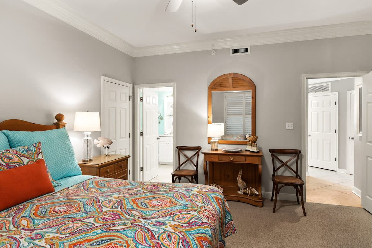 Guest King Suite