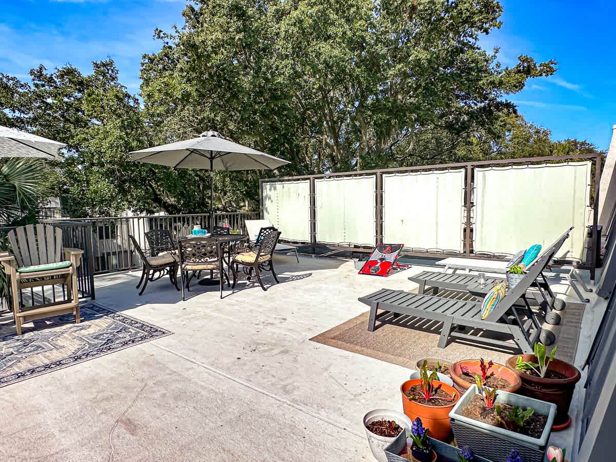 Private Rooftop Balcony