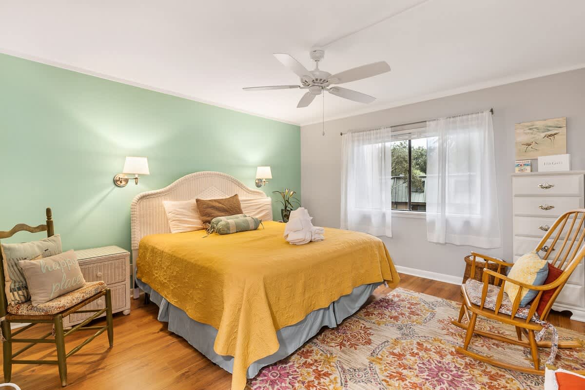 1st Floor King Primary Suite
