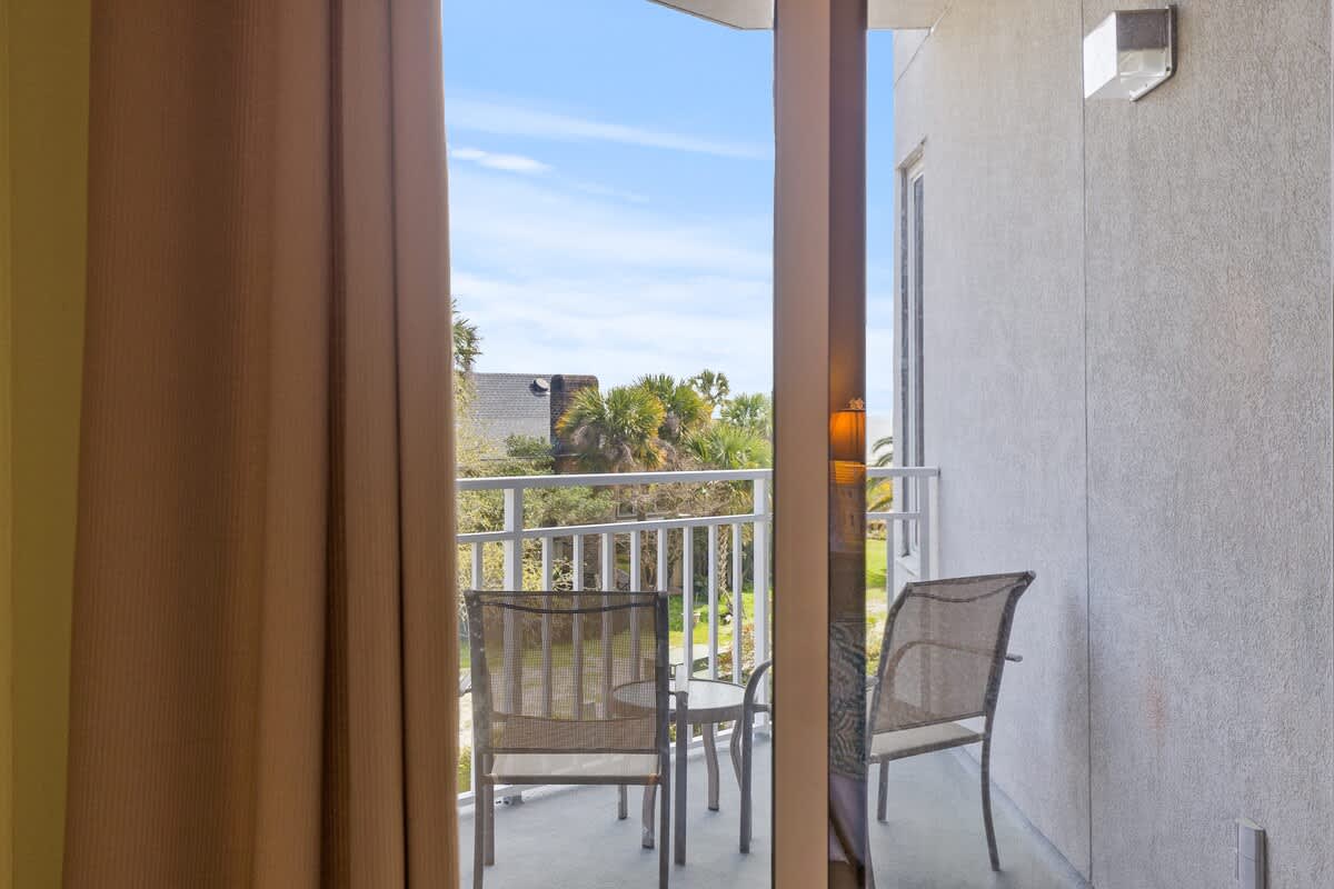 Double Queen Suite with Private Balcony