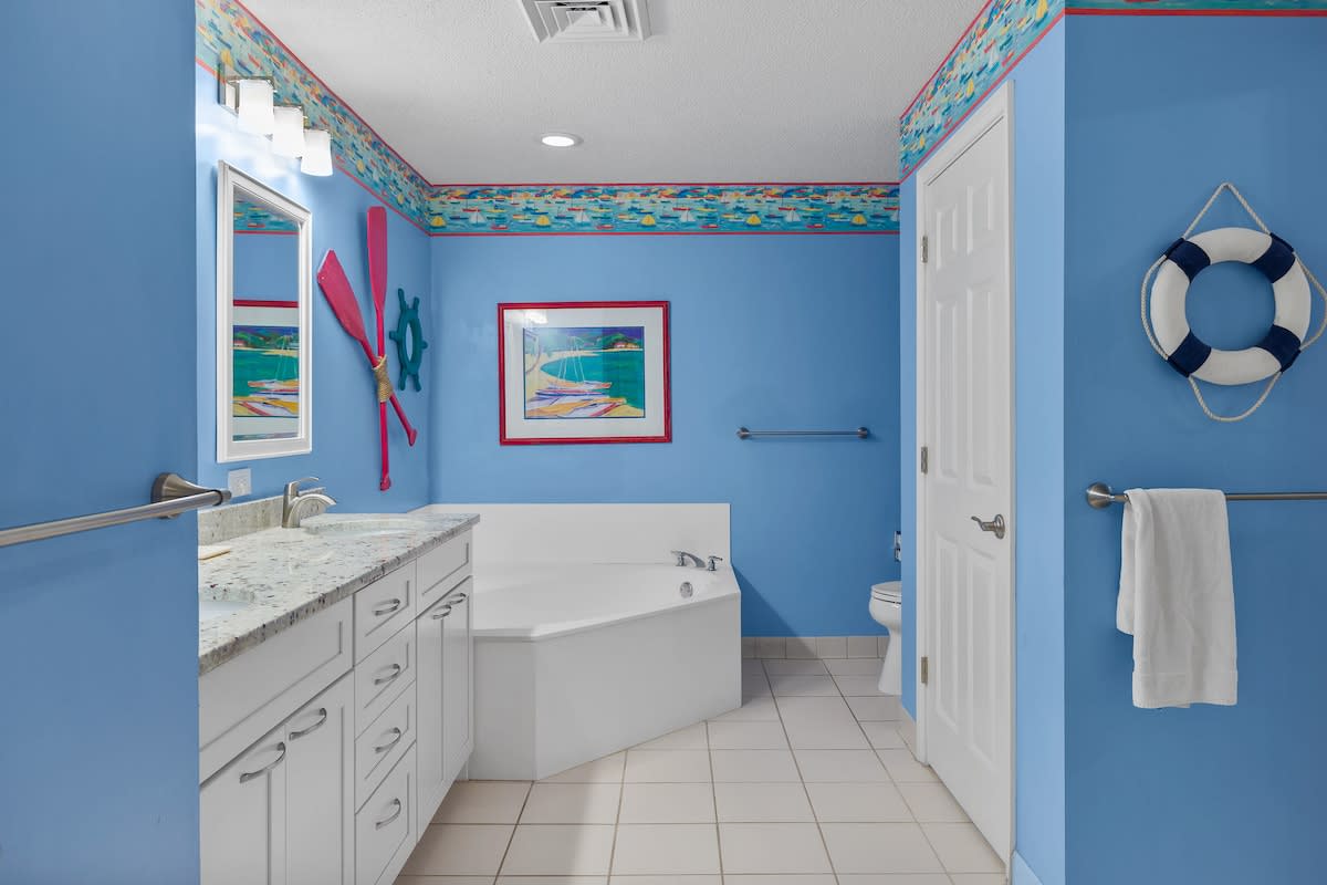 2nd Primary Suite Bathroom