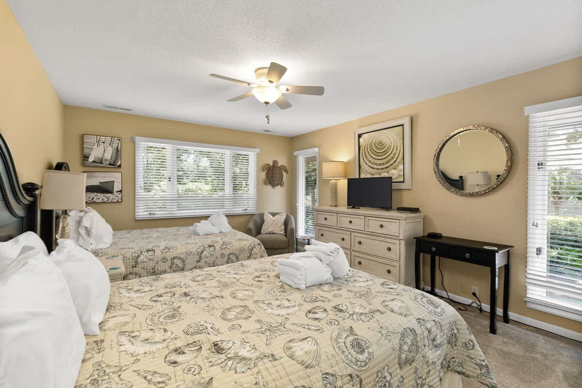 Double Queen Room
