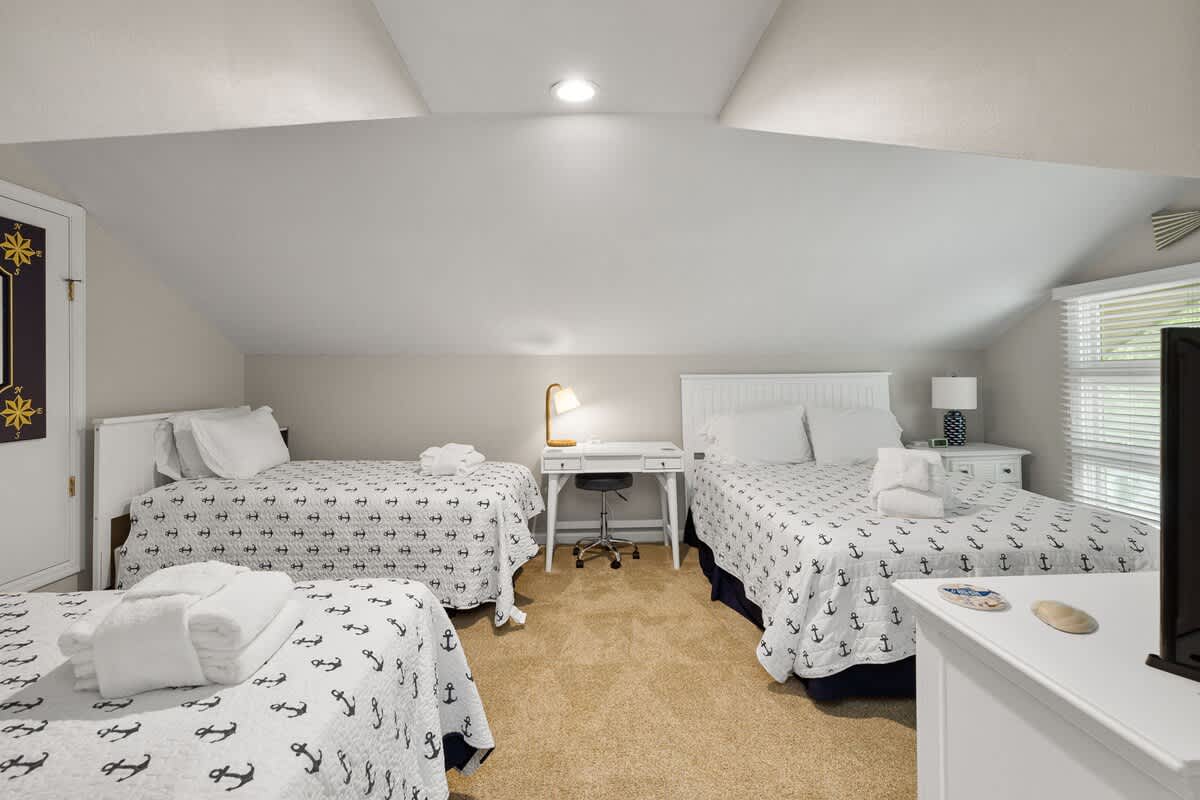 Double Twin and Full Room