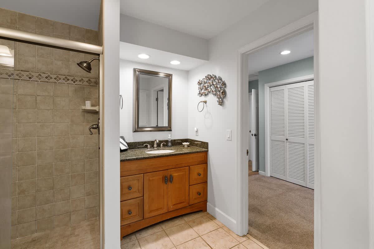 Primary Suite Bathroom