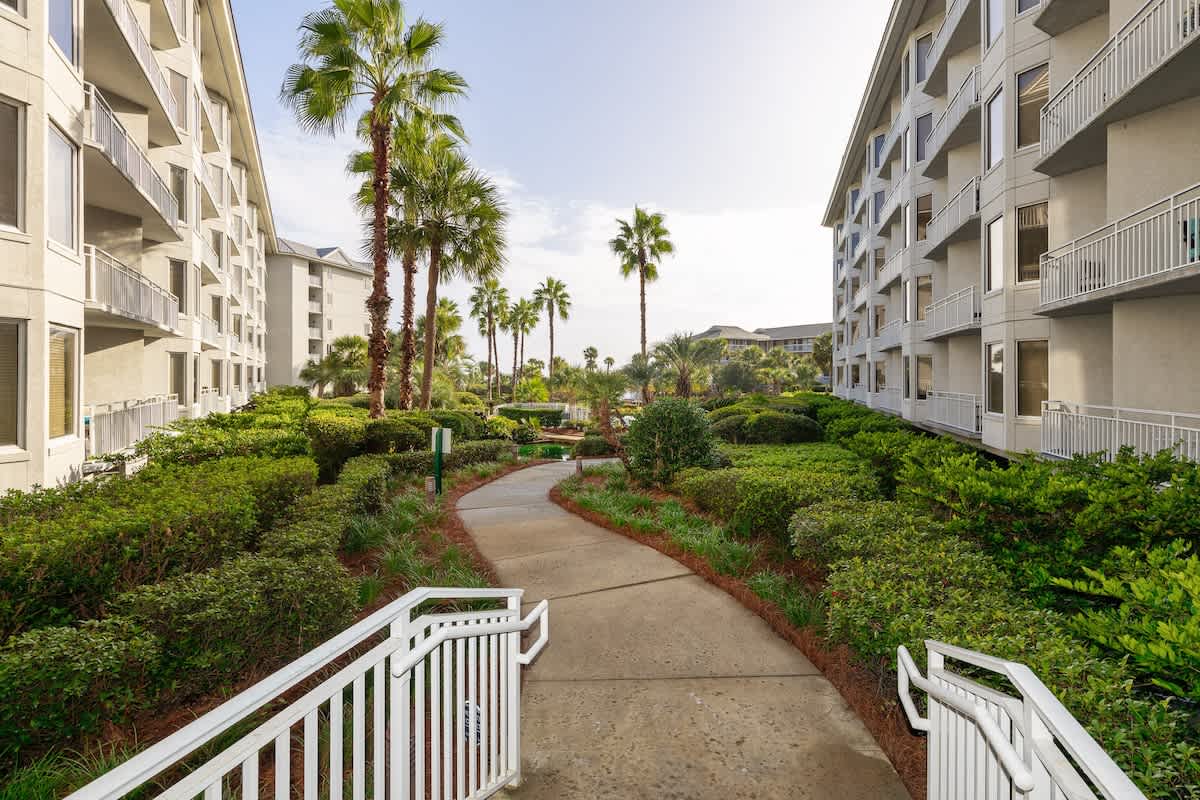 Walkway to Beach