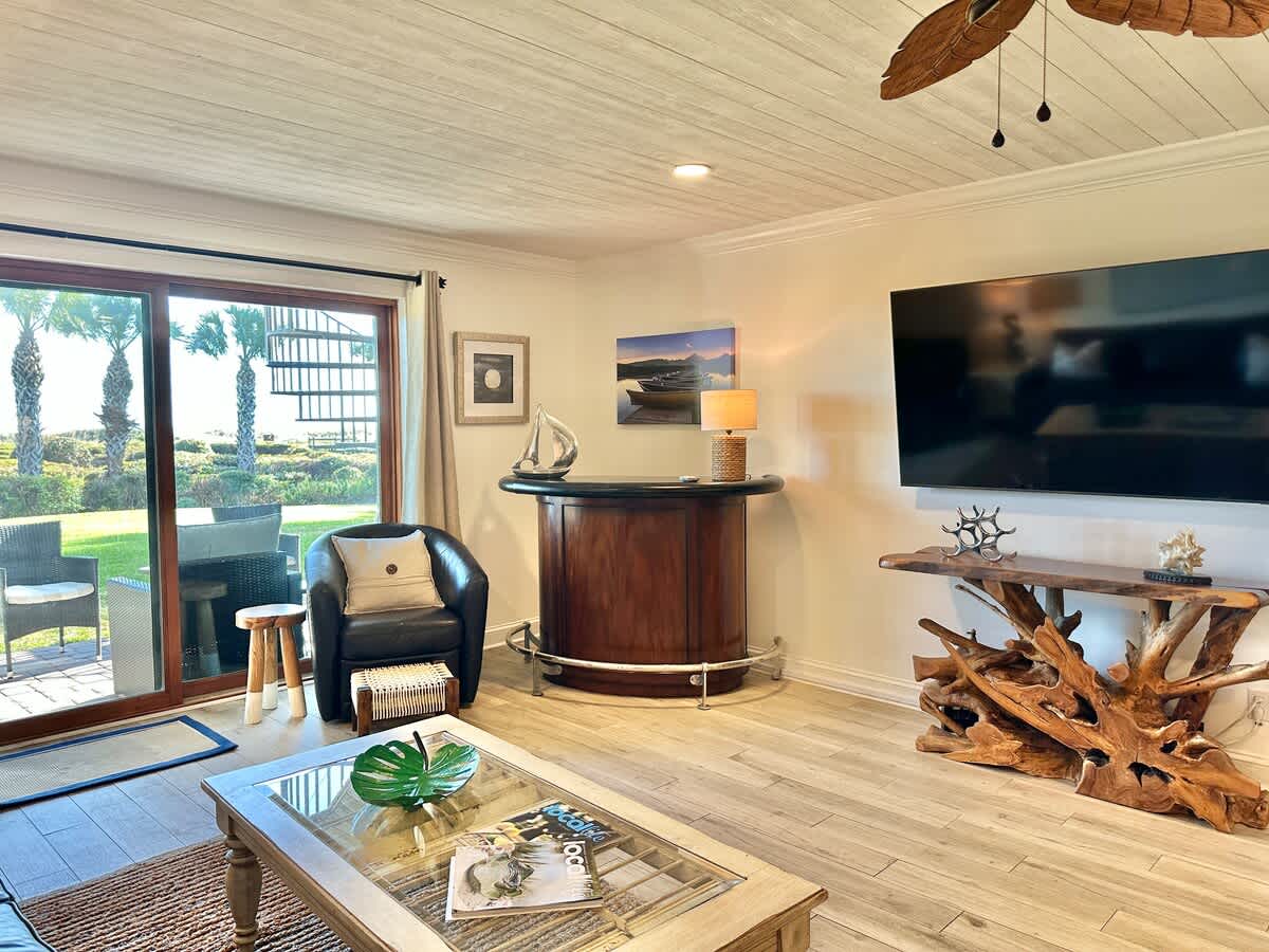 51 Ocean Club 10