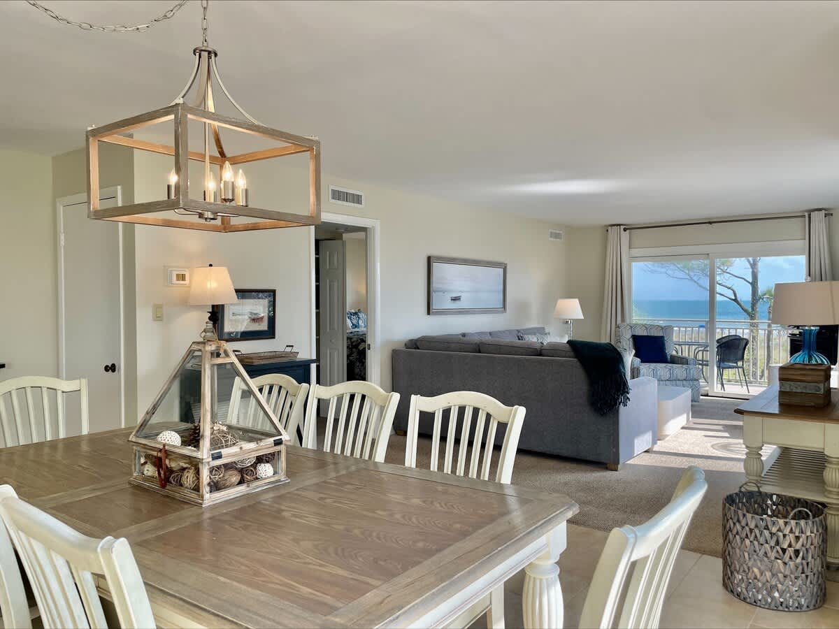Dining Area to Living Area