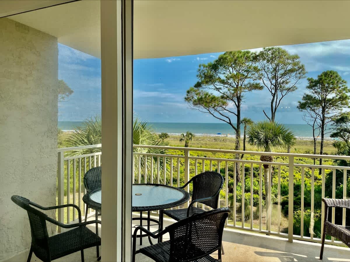 Patio with Amazing Ocean Views!