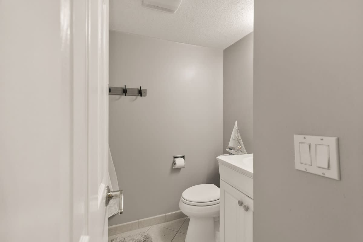 Hall Full Bath