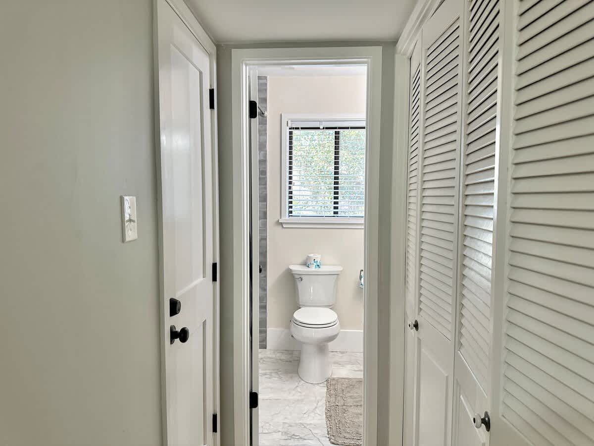 Double Queen Suite Bathroom
