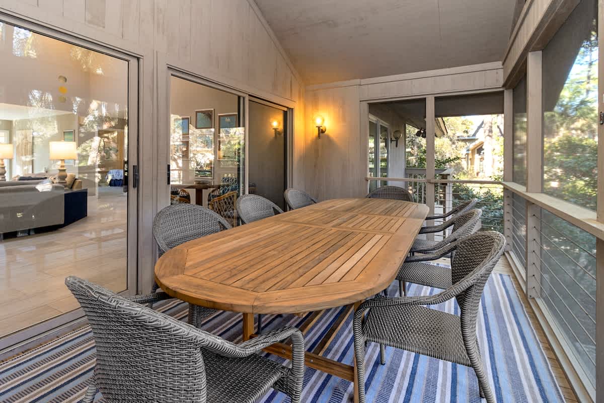 Screened-In Porch