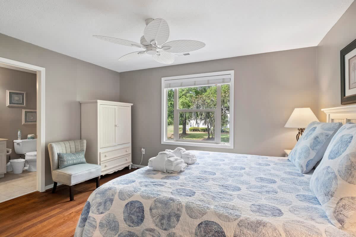 Upstairs Primary Suite