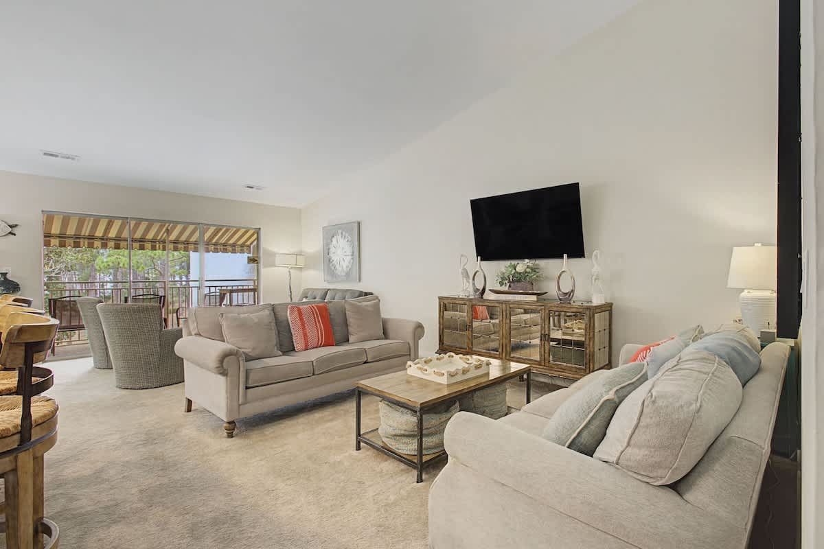1714 Bluff Villas