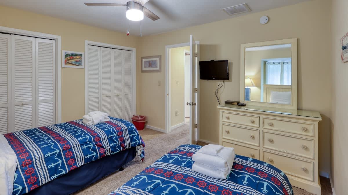 Upstairs Double Twin Bedroom