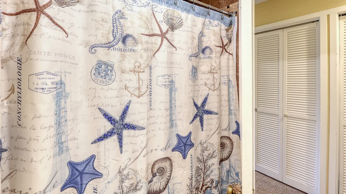 Hall Bathroom