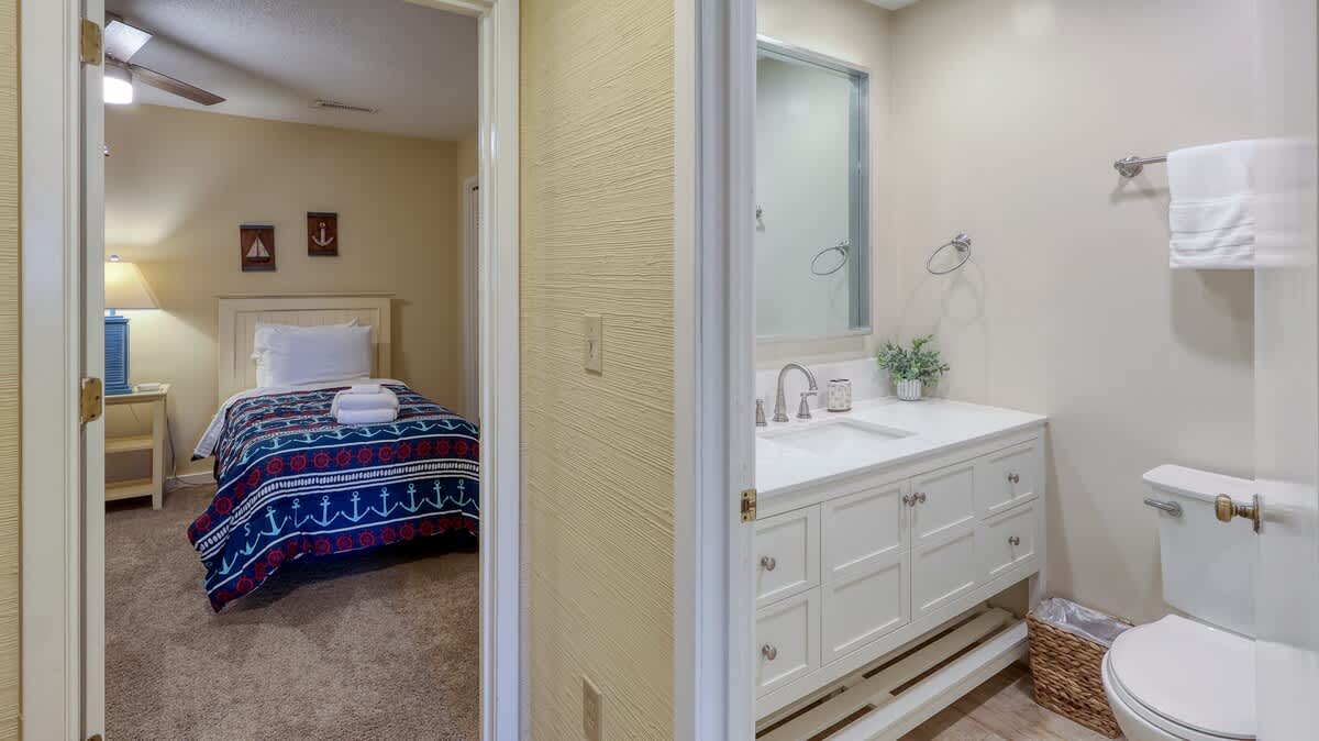 Upstairs Double Twin Bedroom and Hall Bathroom