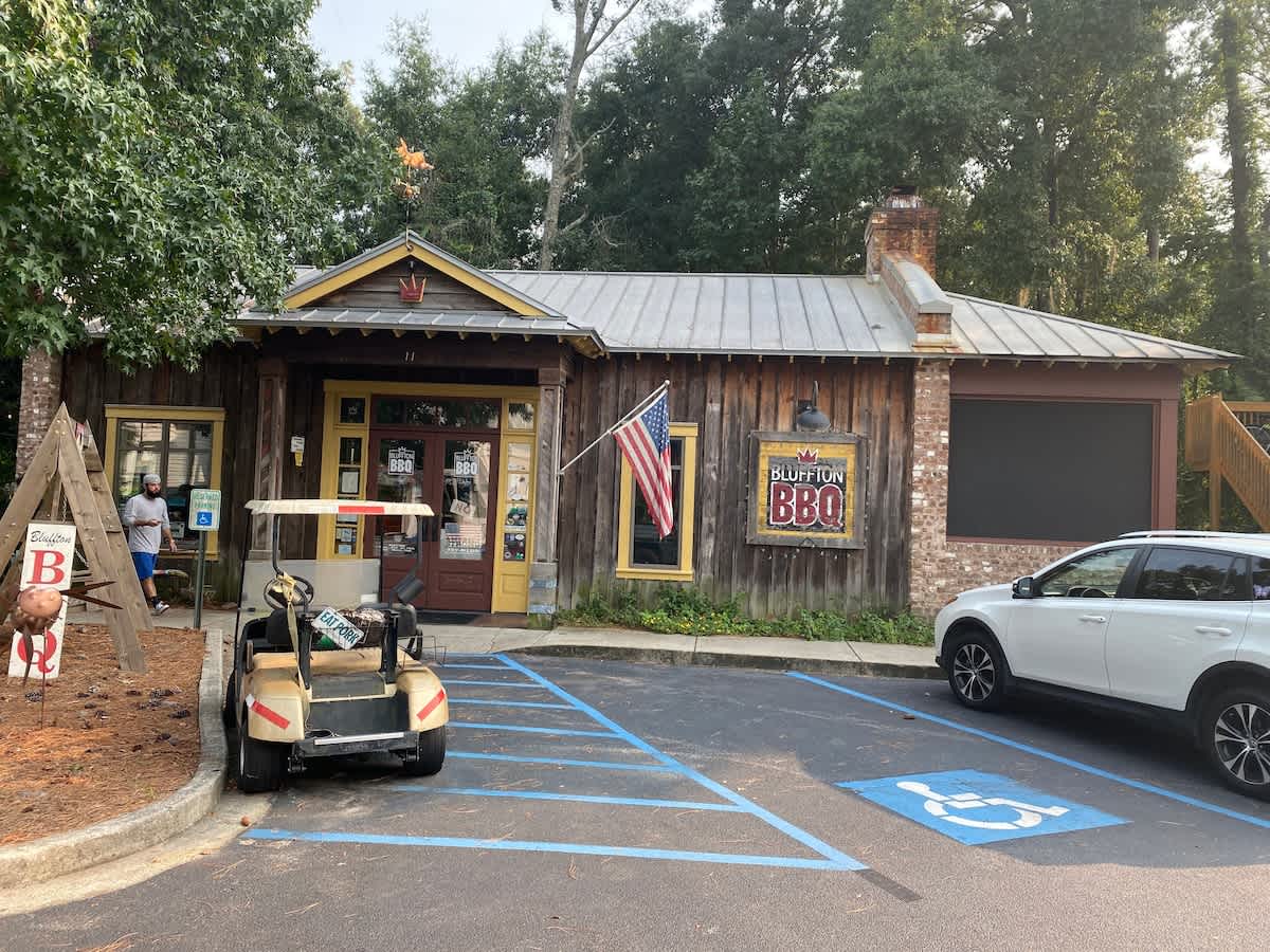 Restaurants within Walking Distance