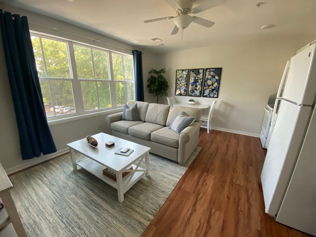 1 Bedroom in Historic Downtown Bluffton 5