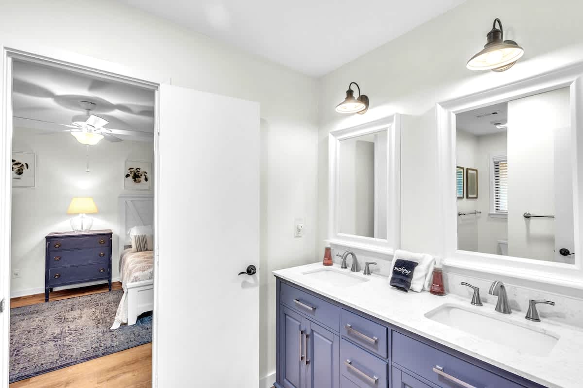 Jack And Jill Bathroom