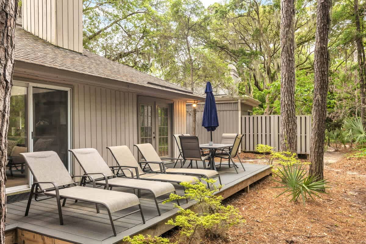 Private Patio with Propane Grill and Outdoor Dining