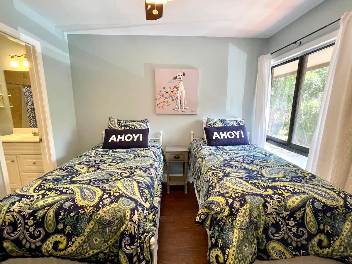 Twin Guest Suite
