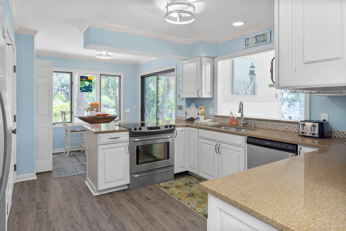 Kitchen with Screened Porch