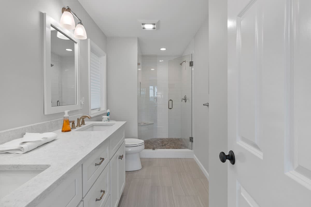 Bathroom for Upstairs Queen Suite
