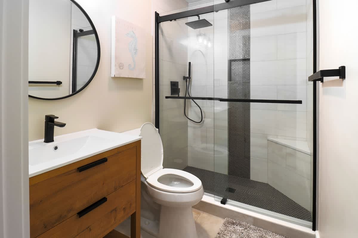Primary Suite Bathroom