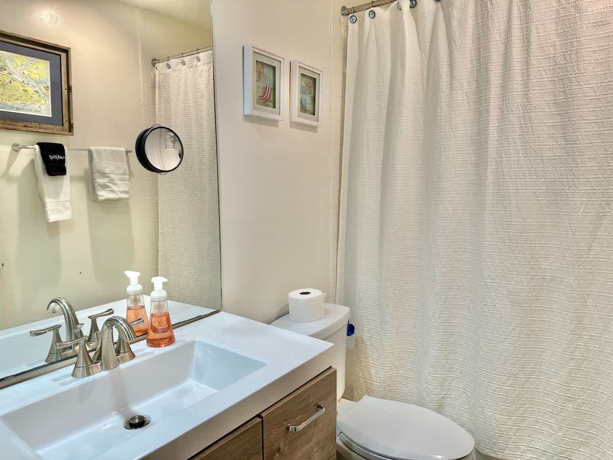 Guest Bathroom