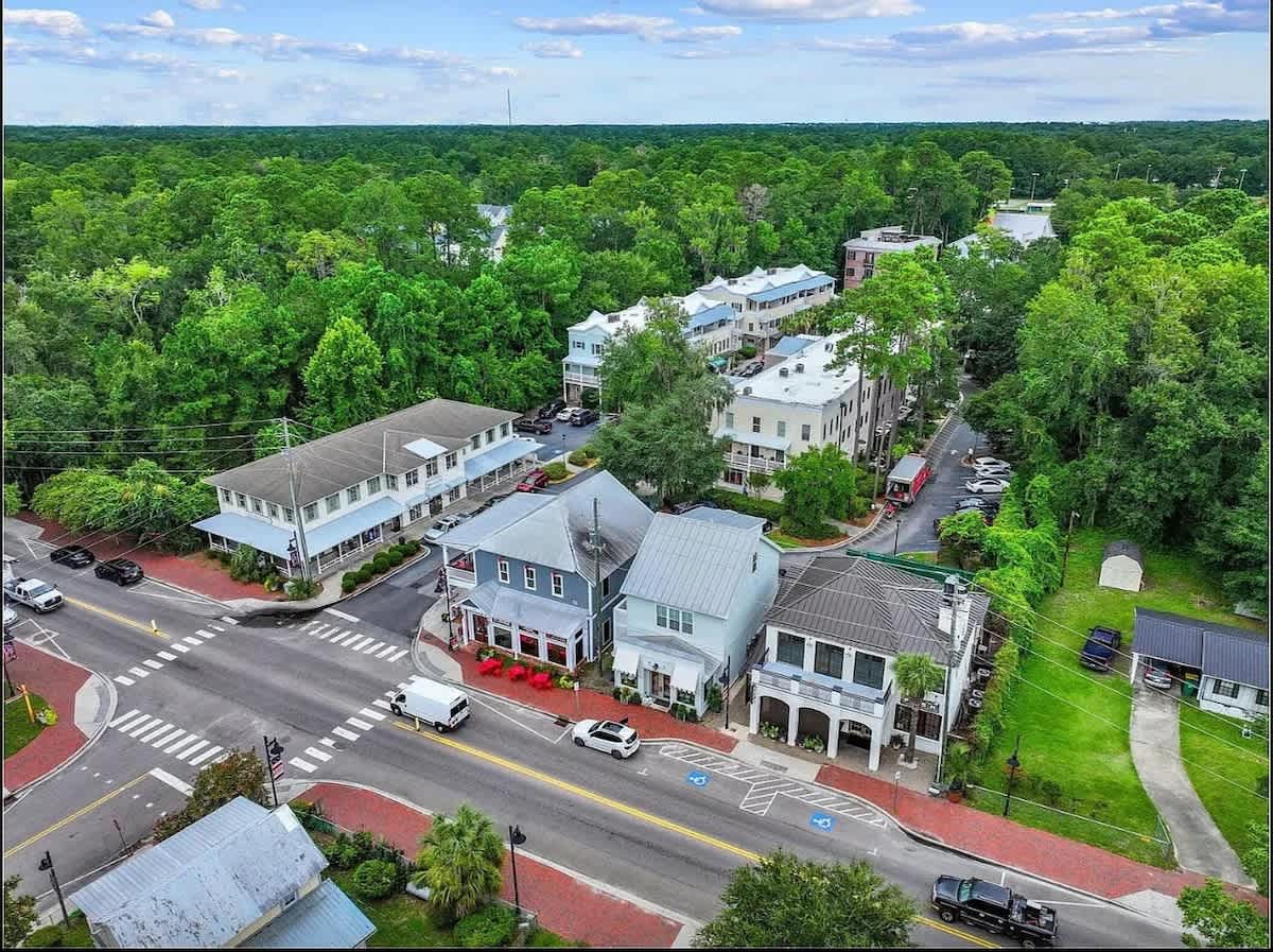 1299 May River Road 2