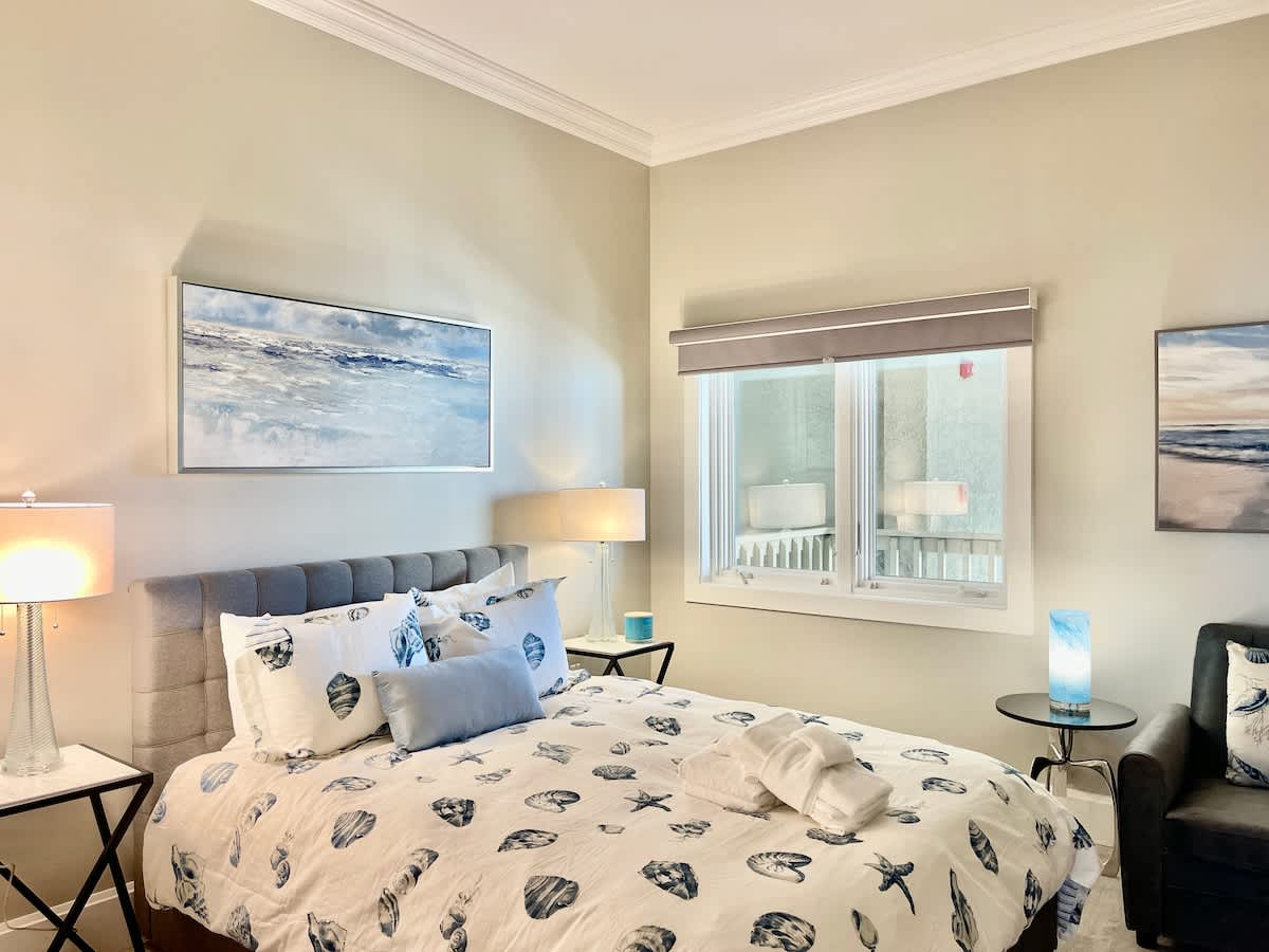 Queen Room