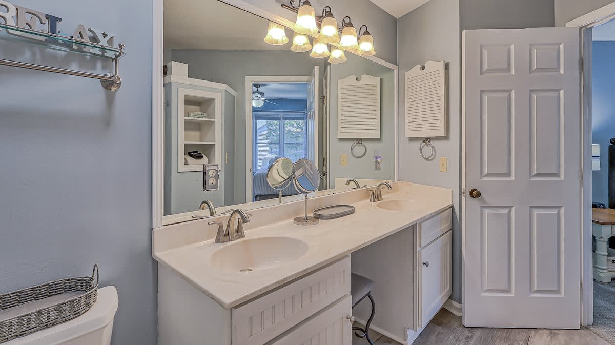 2nd Floor Primary En-Suite