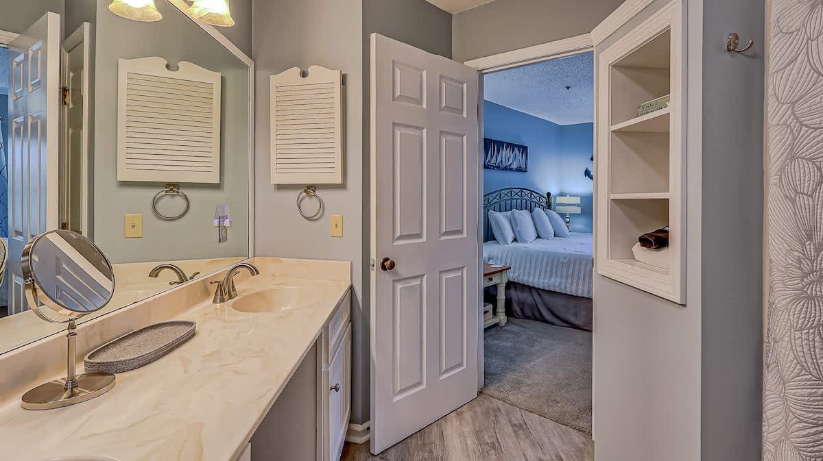 2nd Floor Primary En-Suite