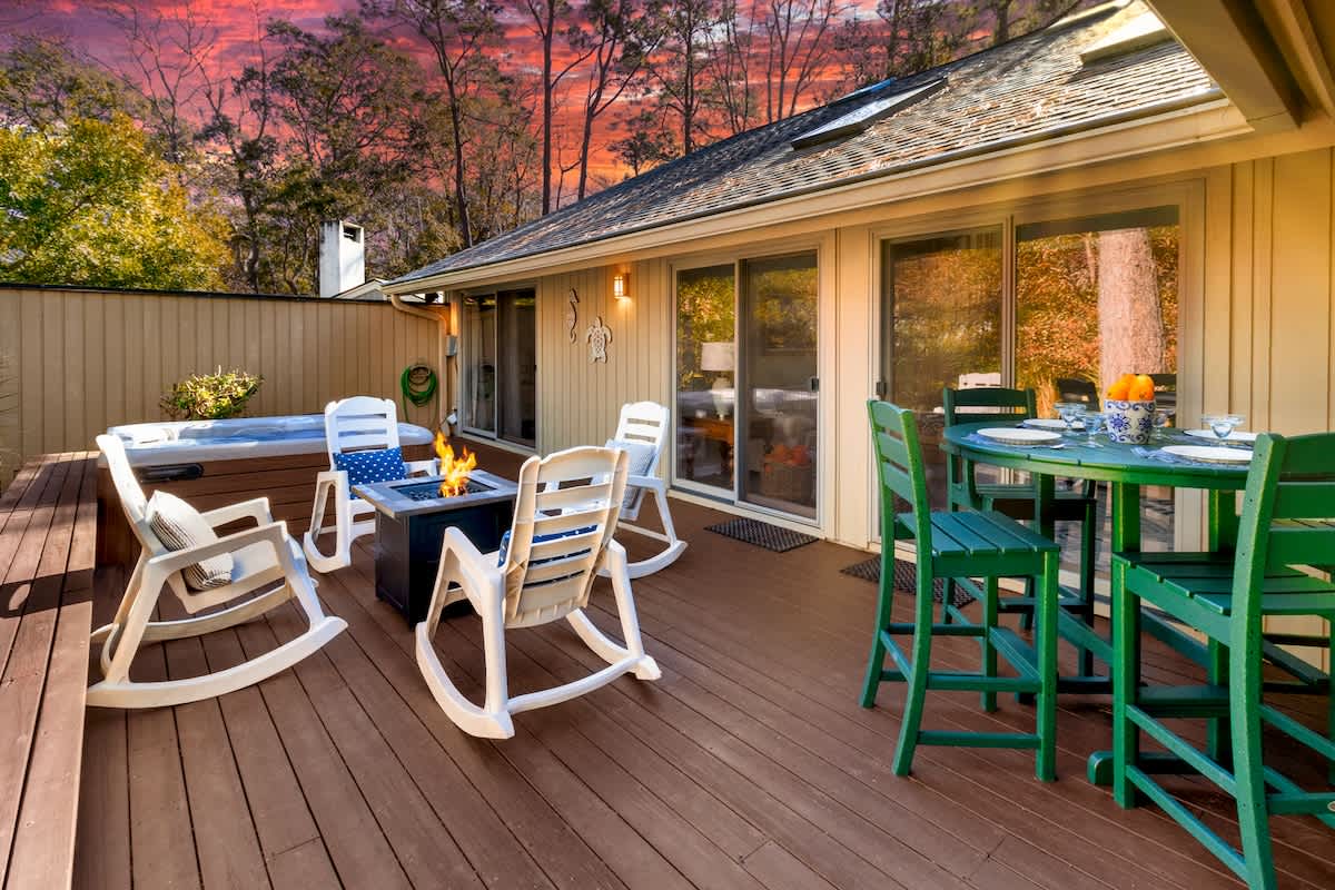 Private Deck with Hot Tub