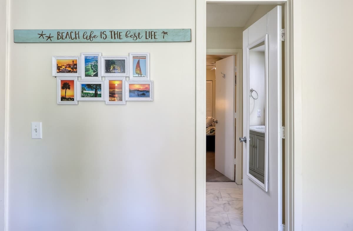 Primary Suite with Shared Bathroom