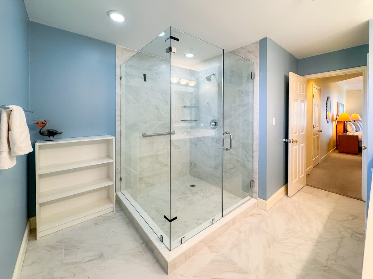Primary Suite Bathroom