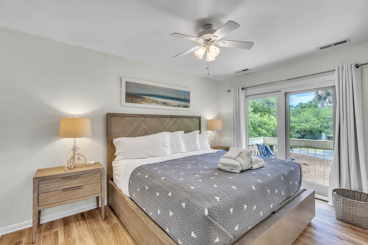 Primary Suite with King Bed and En-Suite Bathroom