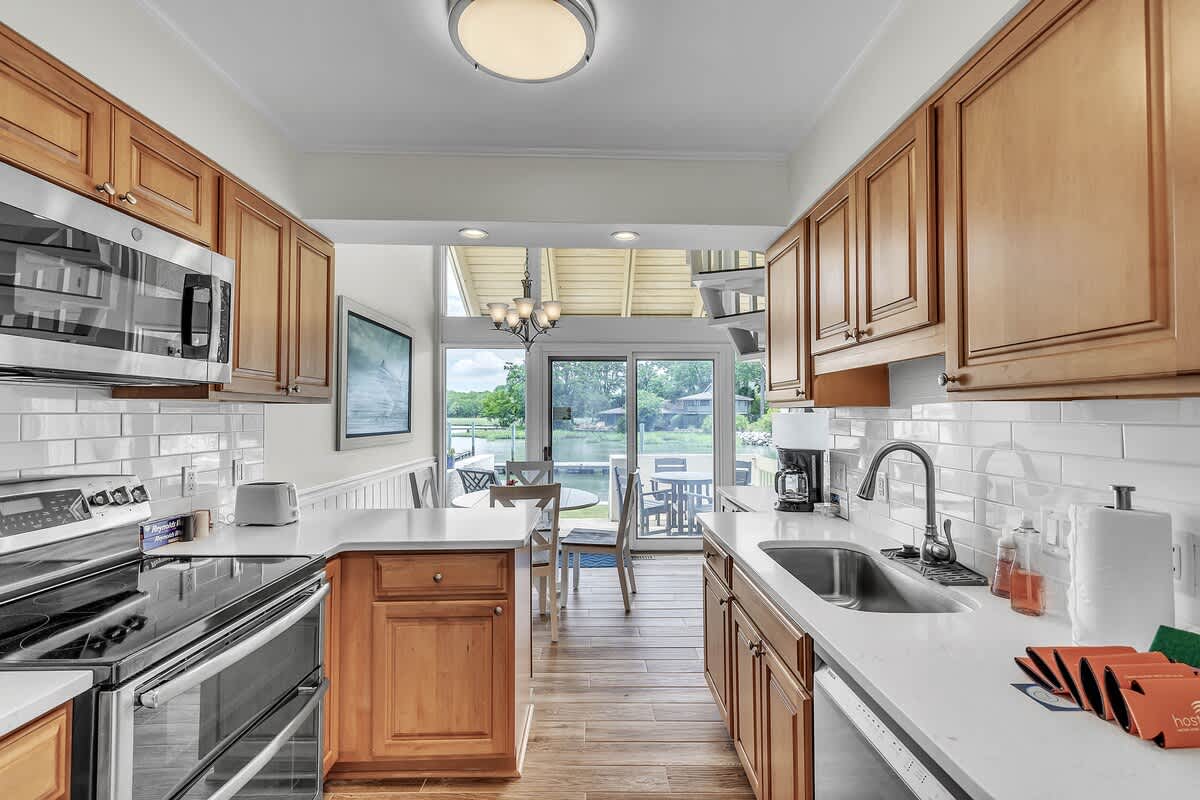 1601 Port Villas 10