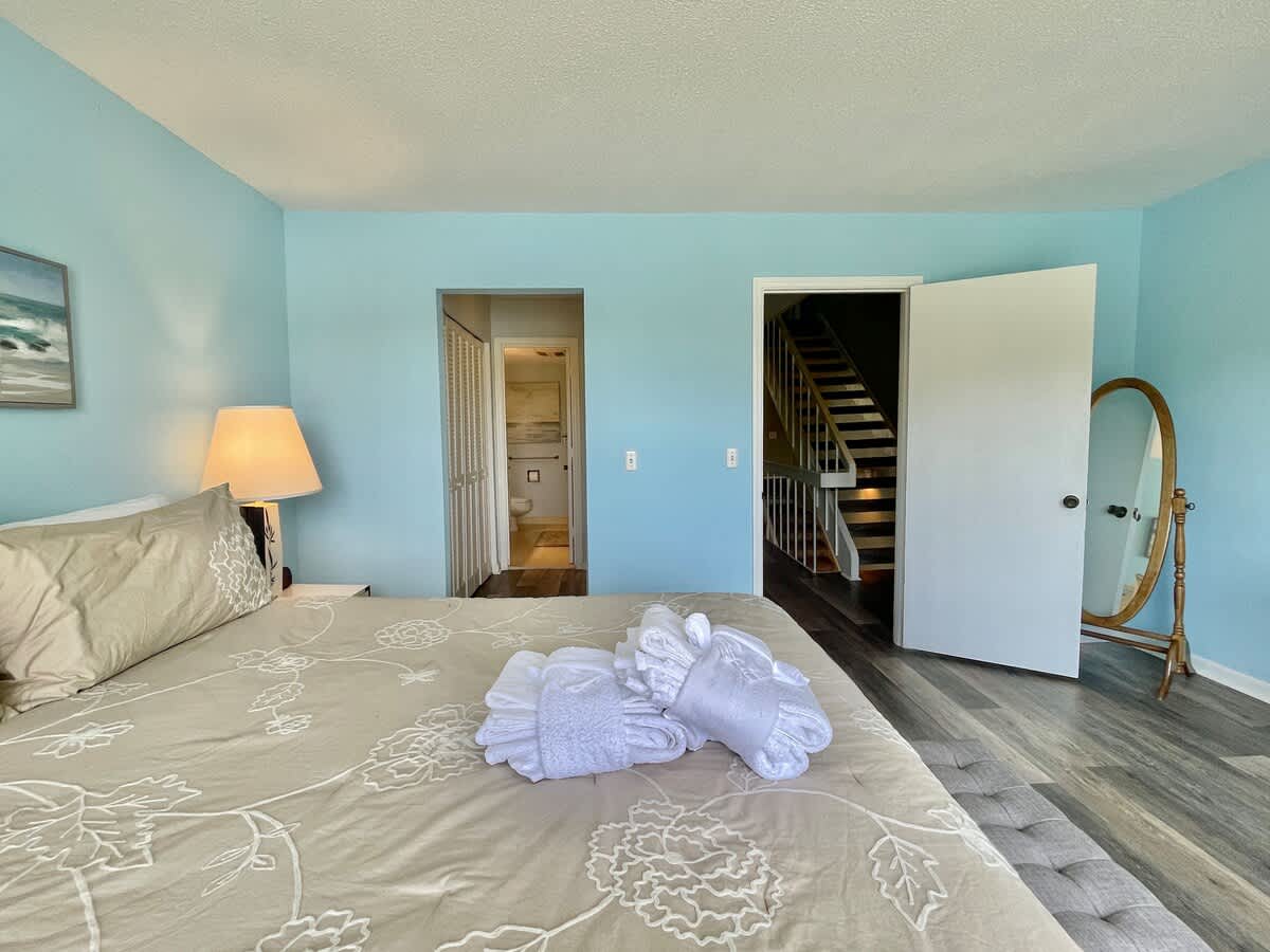 2nd Floor Primary Suite with King