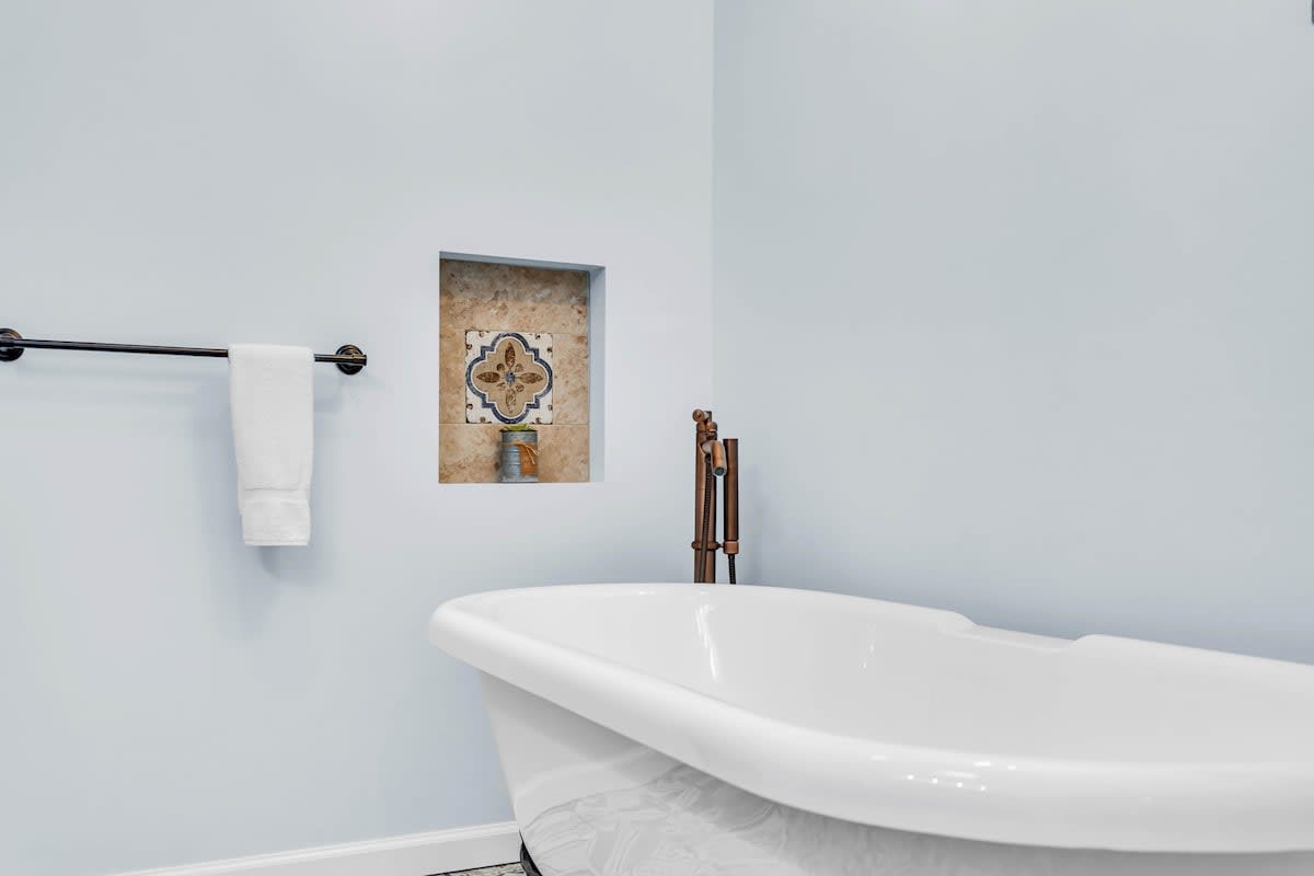 Bathtub Details