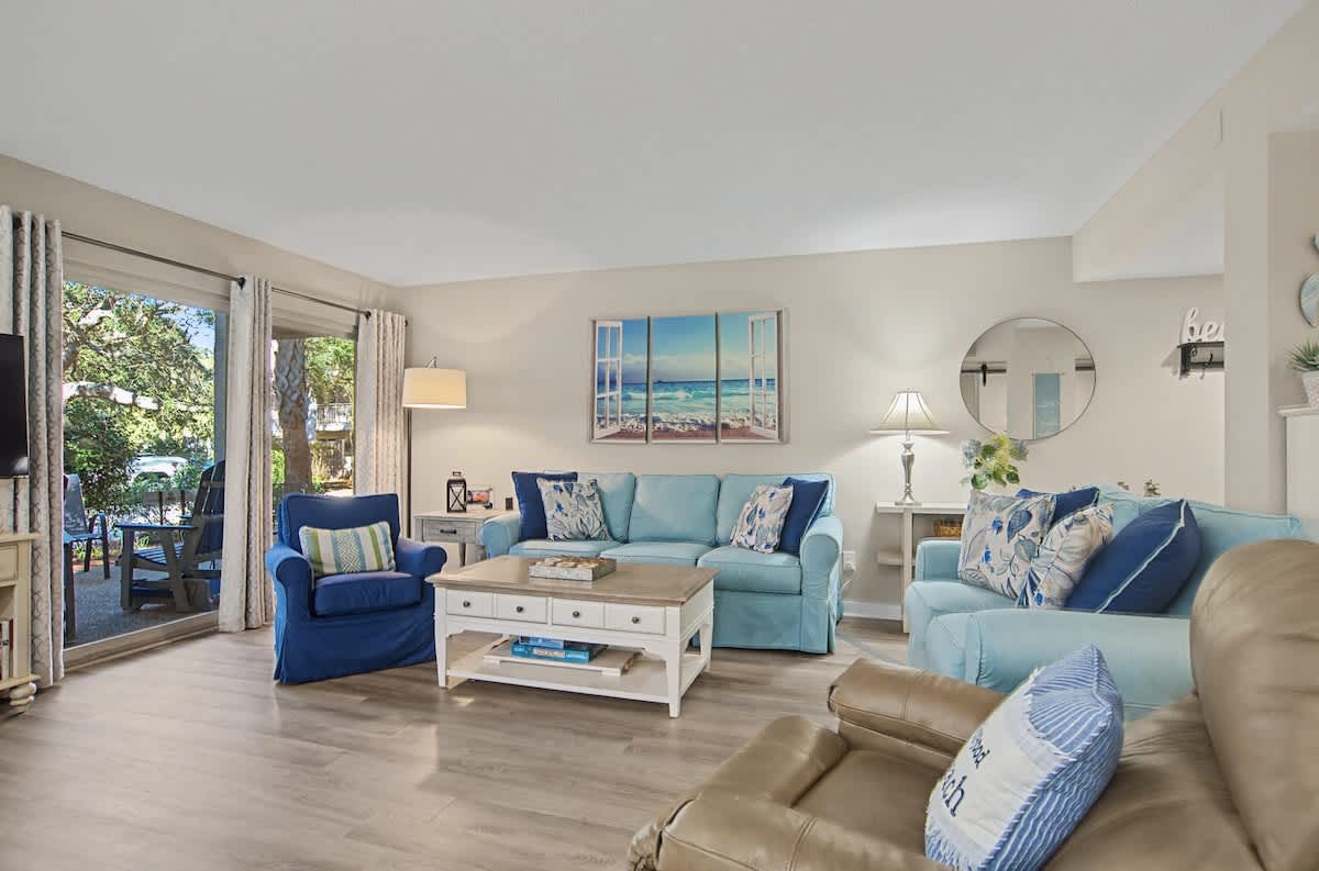 1748 Bluff Villas