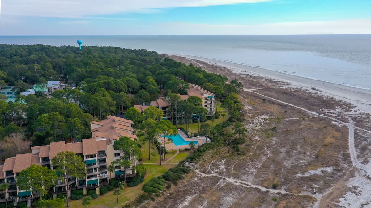 Aerial View of Beachside Tennis